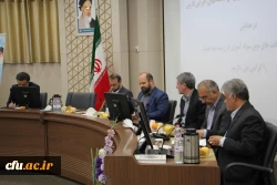 جلسه هم اندیشی رهیافت های نوین سواد آموزی در زیست بوم جدید با حضور معاون وزیر، استاندار فارس، مدیریت دانشگاه فرهنگیان استان فارس و مدیر کل آموزش و پرورش فارس برگزار شد.  5