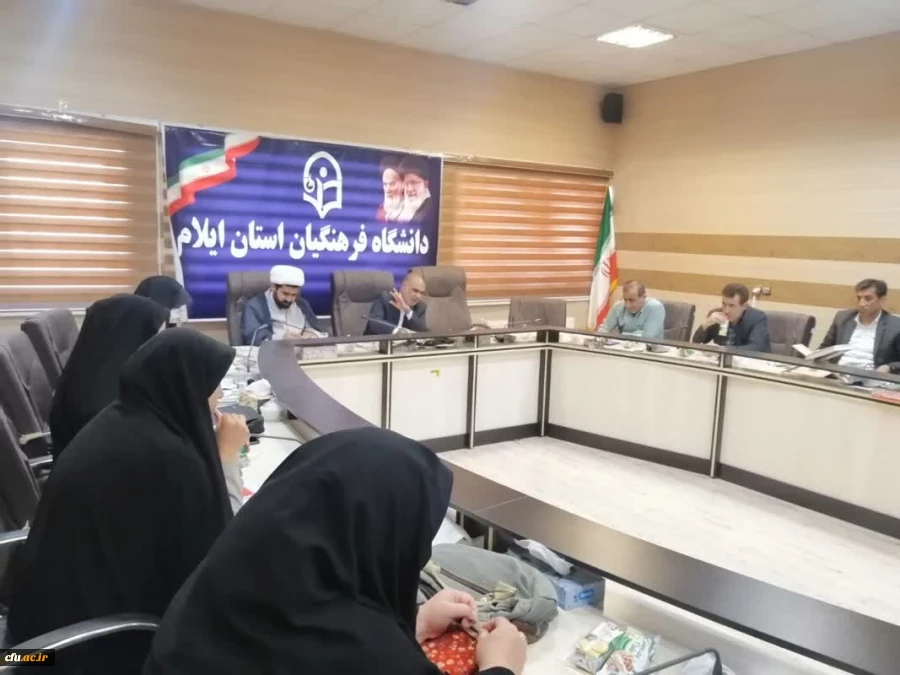 برگزاری آیین تکریم و معارفه مدیران سابق و جدید گروه علوم تربیتی در دانشگاه فرهنگیان استان ایلام 5