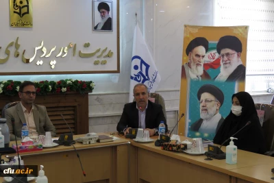 در دانشگاه فرهنگیان استان مرکزی برگزار شد:

اختتامیه سومین مسابقه کشوری عکس نوشته
