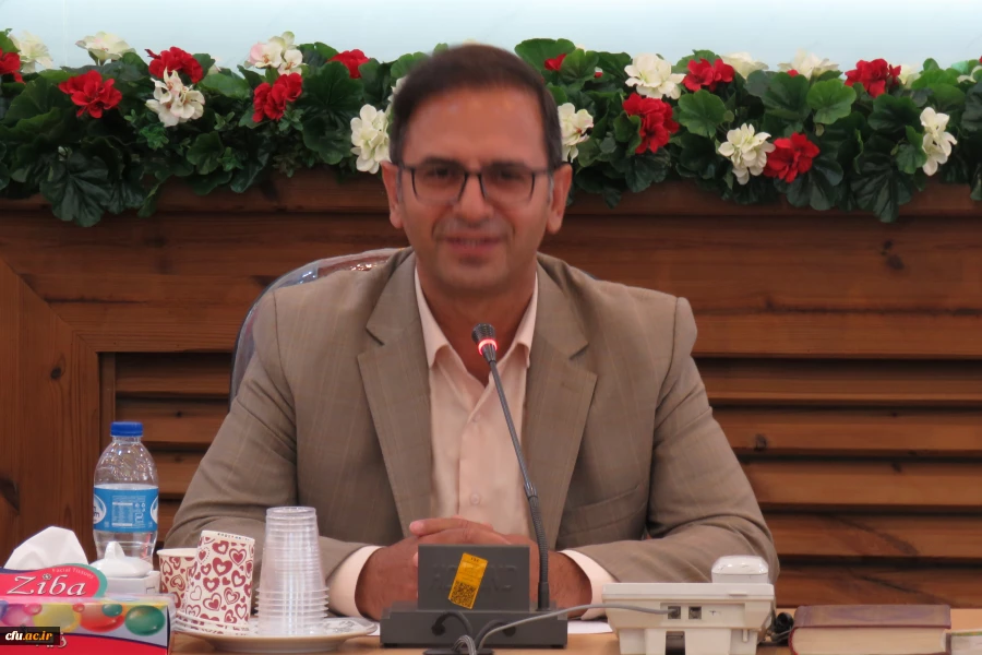 اختتامیه سومین مسابقه کشوری عکس نوشته
 4