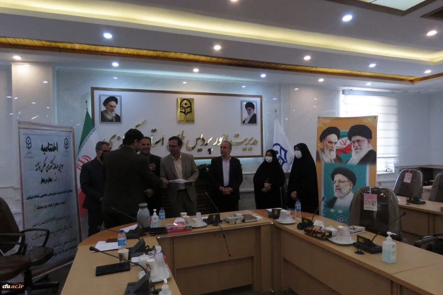 اختتامیه سومین مسابقه کشوری عکس نوشته
 5