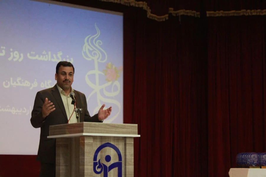 مشاور رئیس دانشگاه فرهنگیان کشور:
رشته های جدیدی در دانشگاه فرهنگیان تعریف شده است 11