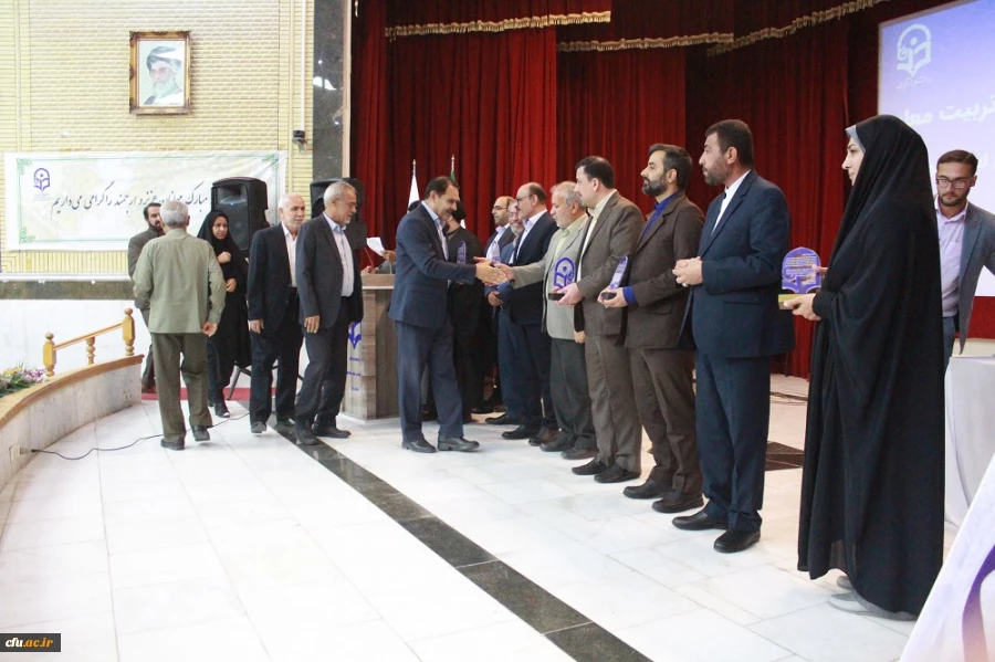 با حضور مشاور رئیس دانشگاه فرهنگیان؛
آئین نکوداشت روز تربیت معلم دانشگاه فرهنگیان استان بوشهربرگزار شد 9