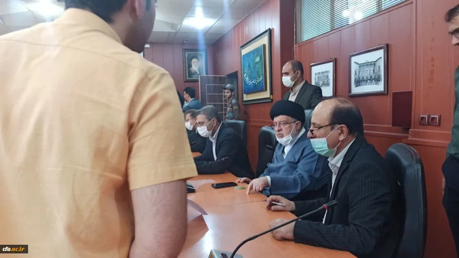 میز خدمت مدیرکل دادگستری استان فارس ویژه فرهنگیان در دانشگاه فرهنگیان استان فارس       6