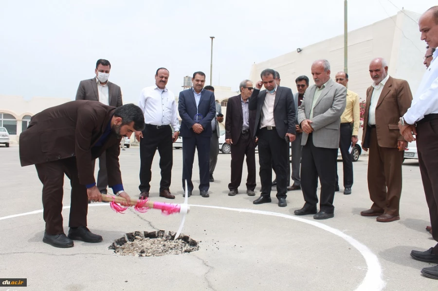 با حضور مشاور رئیس دانشگاه فرهنگیان کشور؛
ساختمان آموزشی پردیس علامه طباطبایی بوشهر کلنگ زنی شد 5