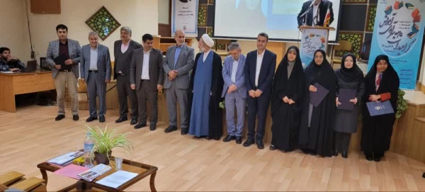 سرآمدان آموزشی دانشگاه فرهنگیان در سال 1401، معرفی شدند 14