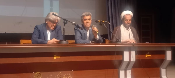 برگزاری آیین نکوداشت مقام معلمان در حوزه های دانشجویان، استادان و مجریان طرح کارورزی 11