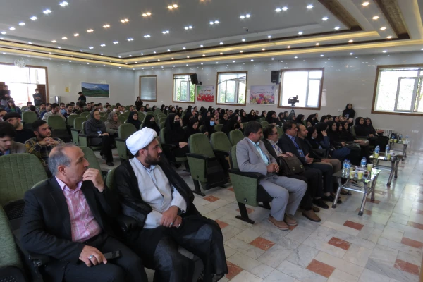 دومین رویداد تدریس کاربردی زبان انگلیسی
 4