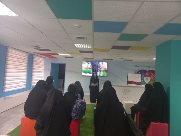 بازدید دانشجویان دانشگاه فرهنگیان استان مرکزی از پارک علم و فناوری
 4