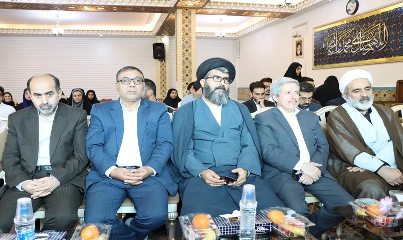 برگزاری مرحله منطقه ای دهمین جشنواره تدریس برتر منطقه 4 4