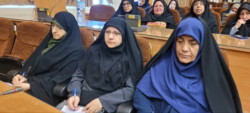 آیین گرامیداشت دهه سرآمدی آموزش و تقدیر از سرآمدان آموزشی نمونه دانشگاه فرهنگیان در مرکز آموزشی و پژوهشی امام علی( ع) بابلسر