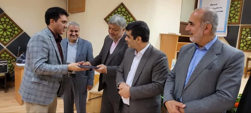 آیین گرامیداشت دهه سرآمدی آموزش و تقدیر از سرآمدان آموزشی نمونه دانشگاه فرهنگیان در مرکز آموزشی و پژوهشی امام علی( ع) بابلسر
