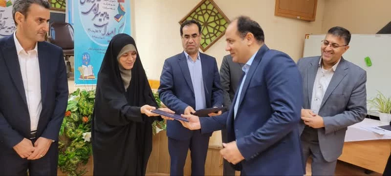 آیین گرامیداشت دهه سرآمدی آموزش و تقدیر از سرآمدان آموزشی نمونه دانشگاه فرهنگیان در مرکز آموزشی و پژوهشی امام علی( ع) بابلسر