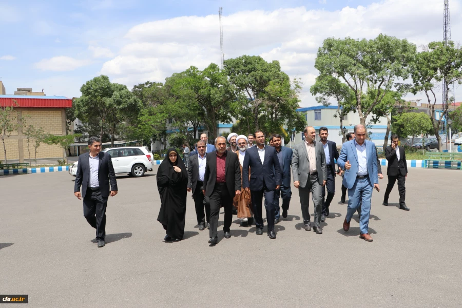 نشست صمیمی  دانشجو معلمان استان آذربایجان شرقی با سرپرست وزارت آموزش و پرورش  2