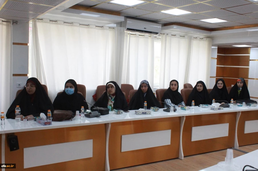 با حضور رئیس دانشگاه انجام شد؛
تقدیر از مسئولان و فعالان حوزه دانشجویی پردیس های دانشگاه فرهنگیان استان بوشهر 7