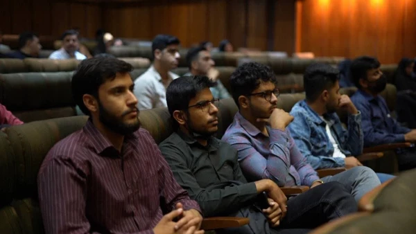 گروه جهادی بسیج دانشجویی دانشگاه فرهنگیان فارس به عنوان گروه برتر استان انتخاب شد. 5