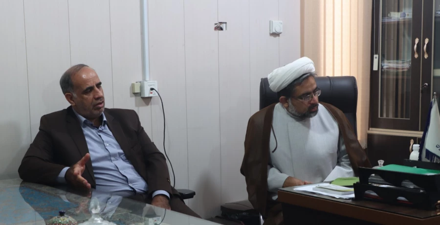 دیدار مسؤول نهاد نمایندگی مقام معظم رهبری با استادان معارف این دانشگاه
 2