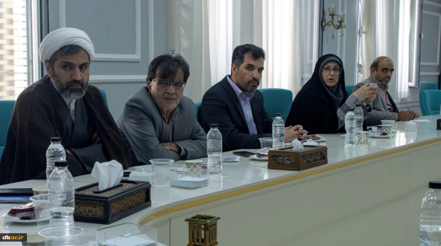 جلسه هیات امنای دانشگاه فرهنگیان یزد
 4