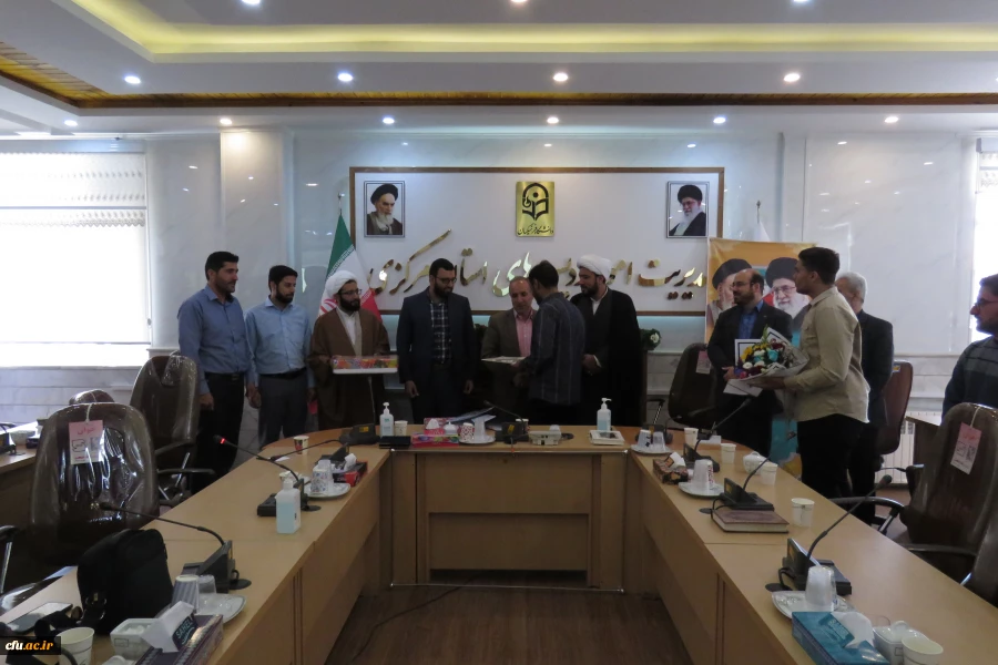 مراسم تکریم و معارفه مسئول بسیج دانشجویی
 10