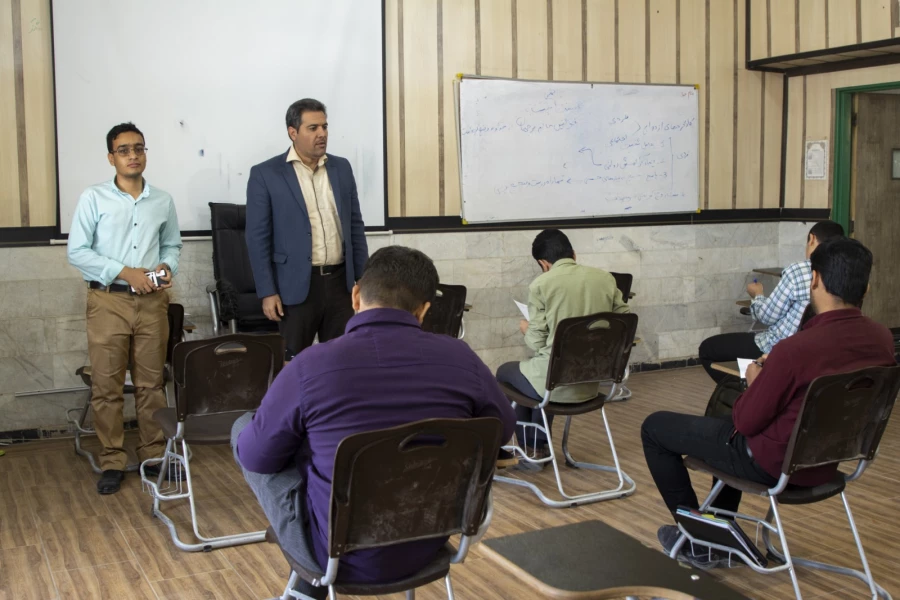 مسابقه کتابخوانی دانشجویی با عنوان «ایده های ناب تربیتی»
 4