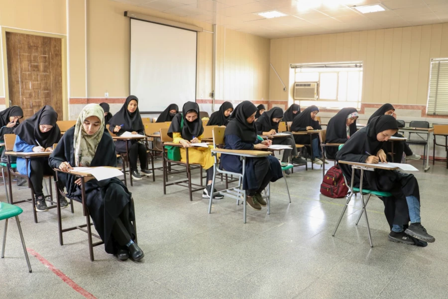 مسابقه کتابخوانی دانشجویی با عنوان «ایده های ناب تربیتی»
 6