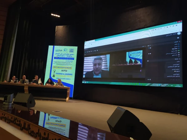 ارائه تجربه برتر دانشگاه فرهنگیان در دهمین کنفرانس ملی آموزش و توسعه سرمایه های انسانی  3