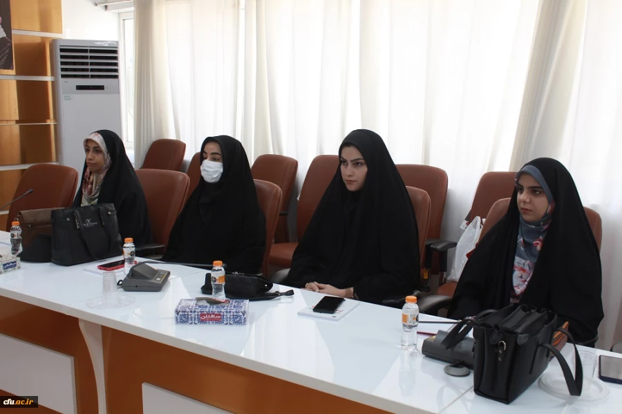 در دانشگاه فرهنگیان استان بوشهر؛
برگزیدگان علمی کانون شاهد و ایثارگر تقدیر شدند 9