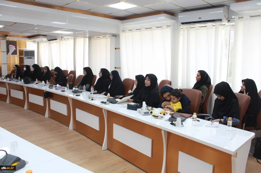 در دانشگاه فرهنگیان استان بوشهر؛
برگزیدگان علمی کانون شاهد و ایثارگر تقدیر شدند 18