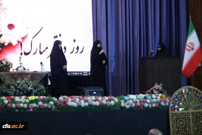 معاون رئیس جمهور در امور زنان و خانواده در مرکز شهید باهنر تهران:

کیفیت و کمیت نسل آینده به معلمان بستگی دارد