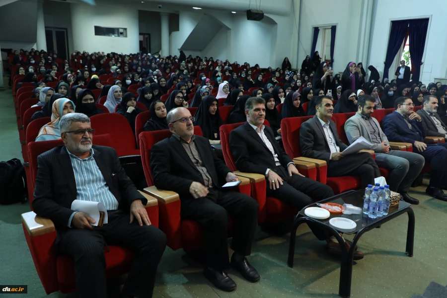 کیفیت و کمیت نسل آینده به معلمان بستگی دارد 11