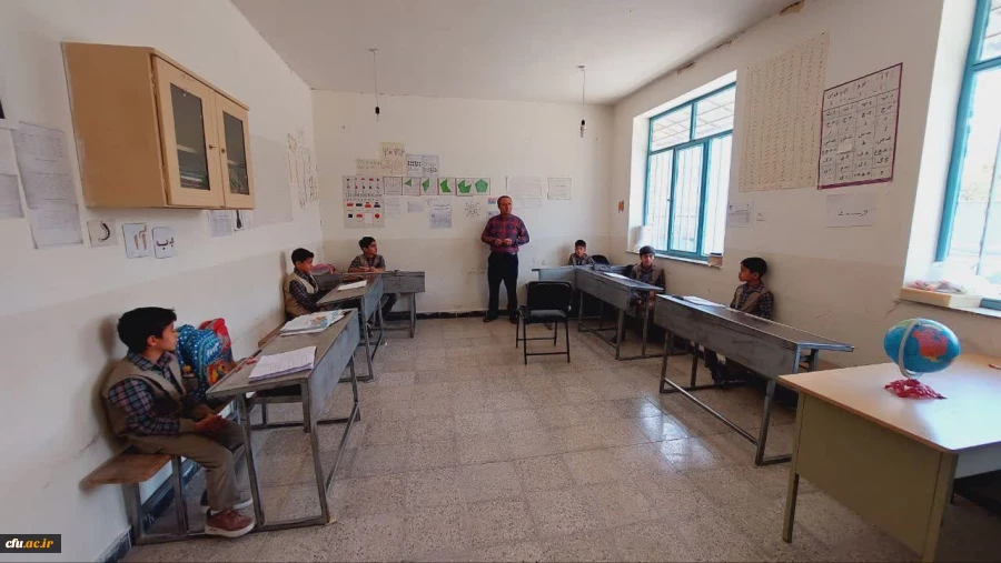 بازدید دانشجو معلمان از مدارس چند پایه  2