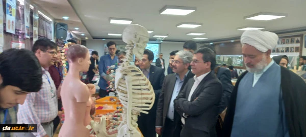 نمایشگاه و کارگاه تنوع زیستی در پردیس باهنر استان اصفهان 
 2