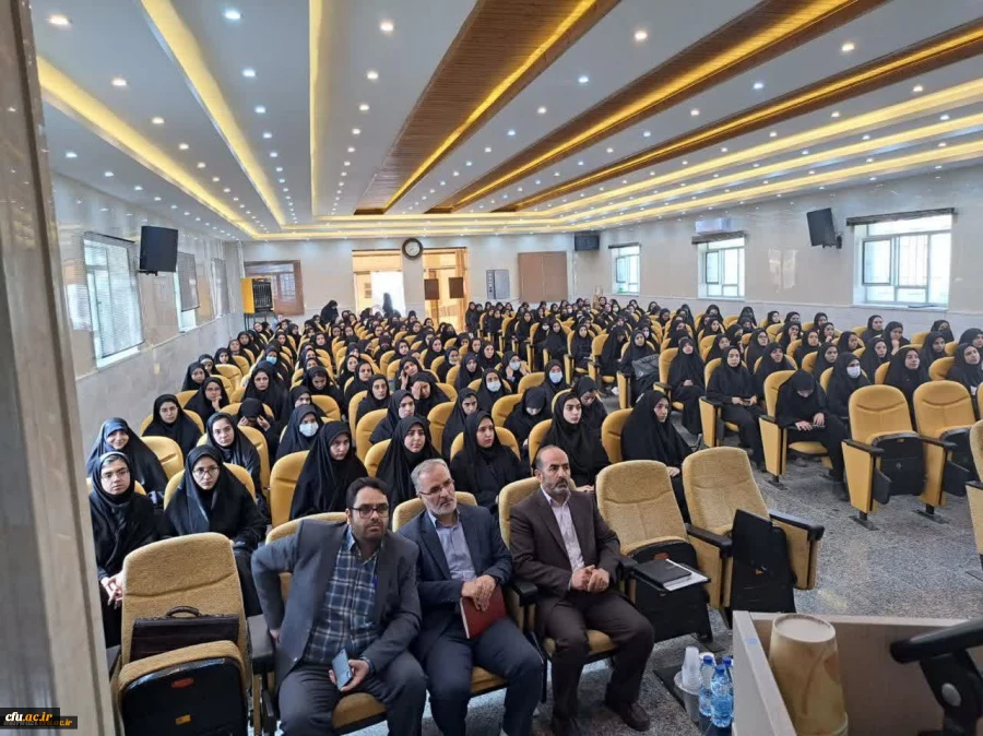 نشست توجیهی – آموزشی هسته گزینش با دانشجویان پردیس های استان مرکزی
 7