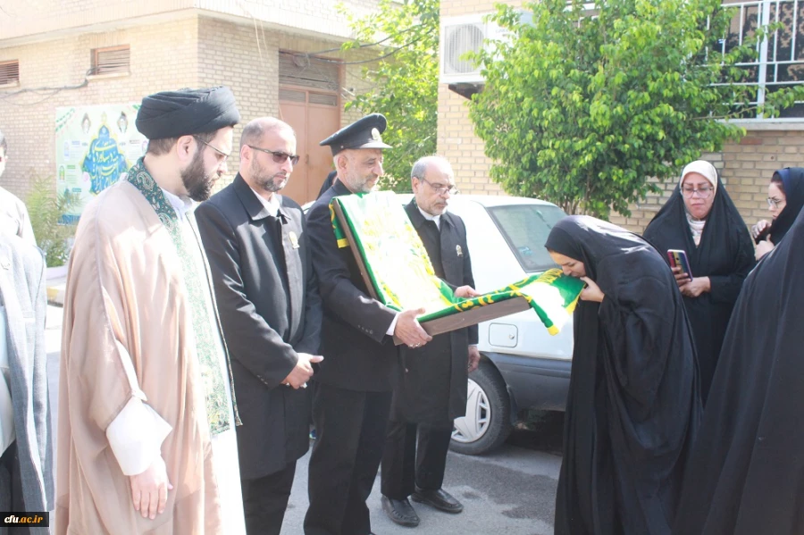 همزمان با سالروز آزادسازی خرمشهر؛
کاروان خدام حرم رضوی در دانشگاه فرهنگیان استان بوشهر حضور یافتند 2