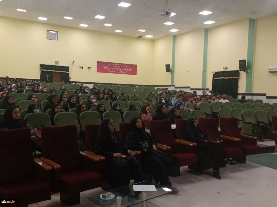 مسئول فرهنگی اجتماعی دانشگاه فرهنگیان استان بوشهر:
دوره تخصصی معلی در این دانشگاه برگزار شد 7