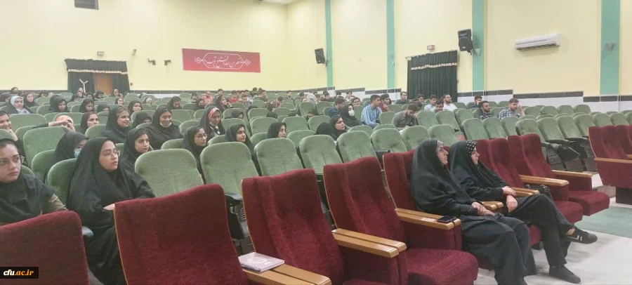 مسئول فرهنگی اجتماعی دانشگاه فرهنگیان استان بوشهر:
دوره تخصصی معلی در این دانشگاه برگزار شد 8