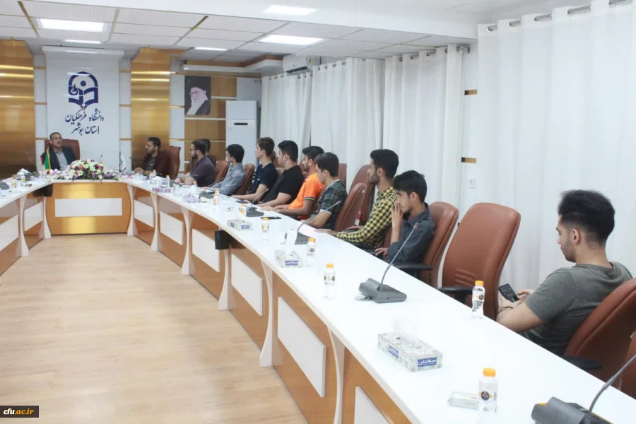 
نشست تخصصی فردوسی و زبان فارسی 6