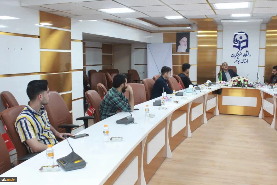 
نشست تخصصی فردوسی و زبان فارسی 7