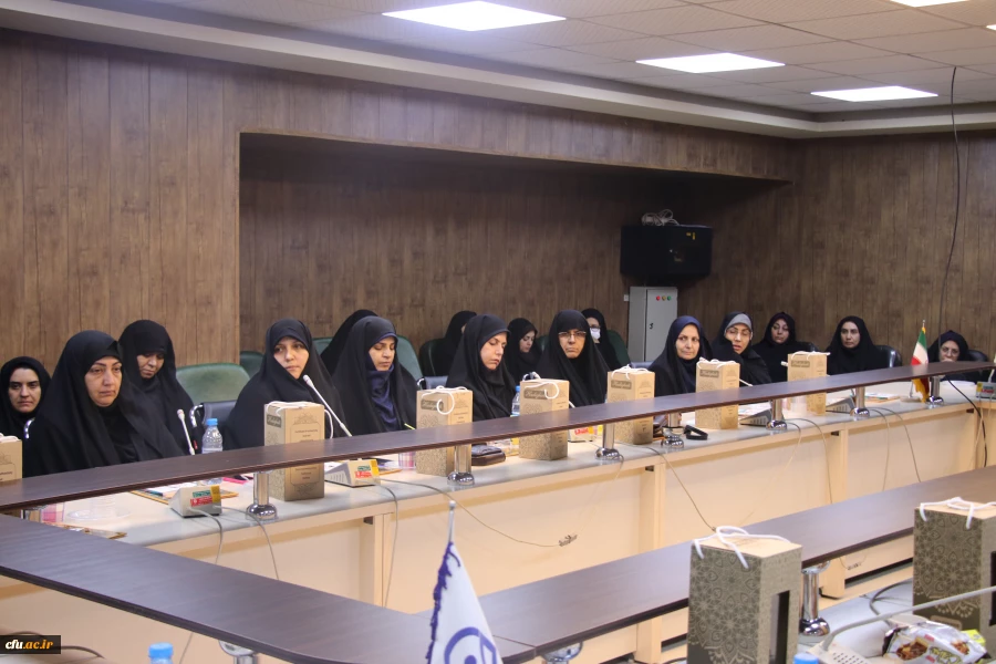 بزرگداشت دهه سرآمدی آموزش و مقام استاد با حضور اساتید دانشگاه فرهنگیان کرمان 5