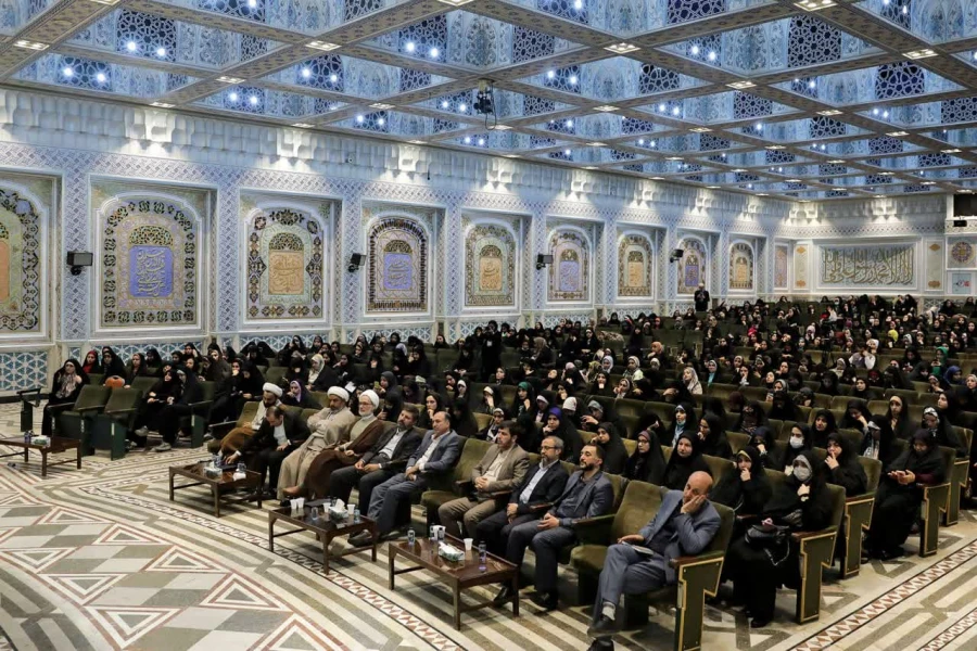 نگاه به زیارت نگاه تربیتی و معرفتی باشد 4