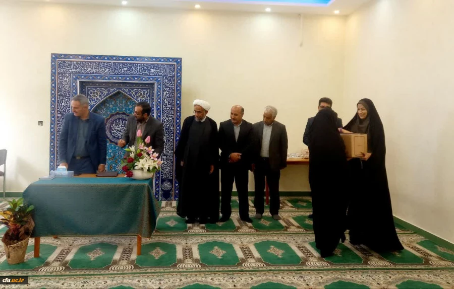 تجلیل از سرپرستان سراهای دانشجویی دانشگاه فرهنگیان
 4
