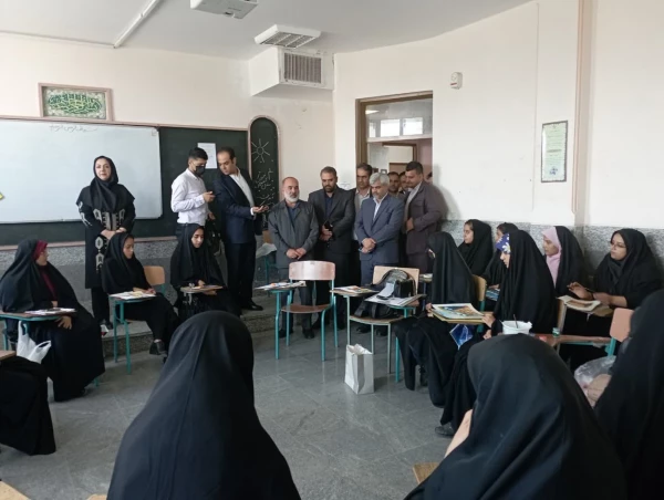 بازدید استاندار سیستان و بلوچستان از دانشگاه فرهنگیان استان
 2