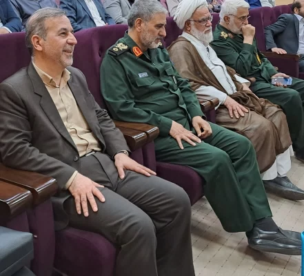 برگزاری نشست هم اندیشی با عنوان ((امام خمینی،مقاومت و دفاع مقدس ))در دانشگاه فرهنگیان خوزستان 2