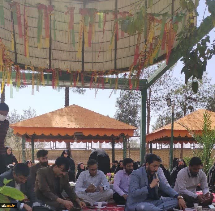 تجلیل از دانشجو معلمان فرزند شهید
 2