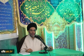 حجت الاسلام و المسلمین پور موسوی:

 کریم، از صفات بارز امام رضا(ع) است