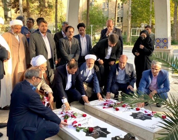 وظیفه ما تربیت اسلامی و اسلامی کردن محیط های آموزشی است 3