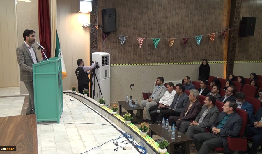 با حضور نماینده مردم کرمانشاه در مجلس شورای اسلامی از فعالان فرهنگی و جهادی دانشگاه فرهنگیان تجلیل به عمل آمد. 8