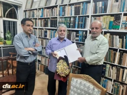 دیدار صمیمی رئیس دانشگاه فرهنگیان استان بوشهر با استاد حق شناس 3