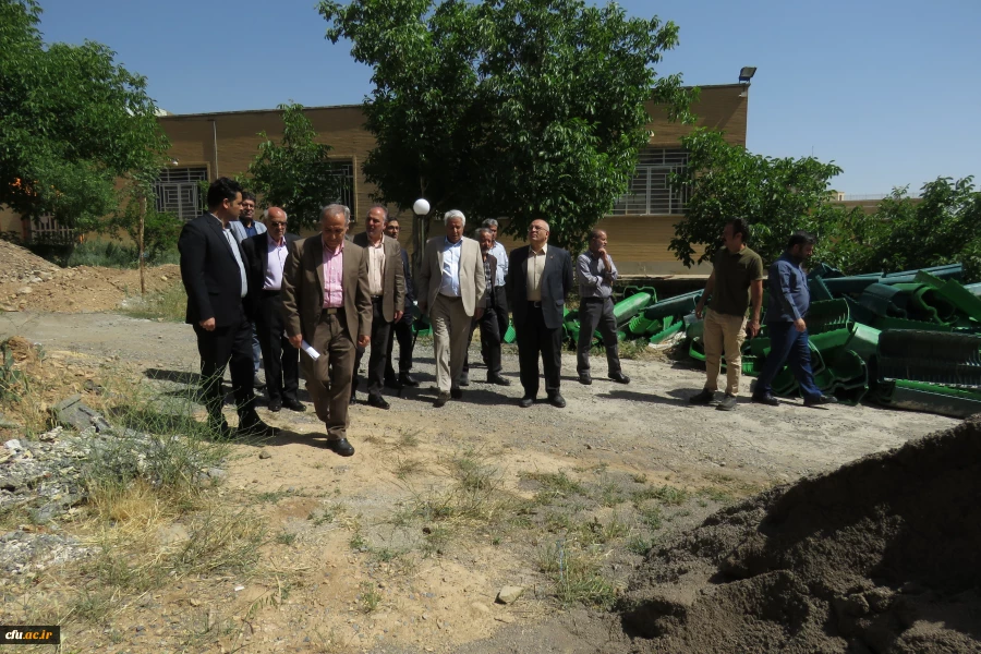 بازدید معاون هماهنگی امور عمرانی استانداری مرکزی از دانشگاه فرهنگیان
 4