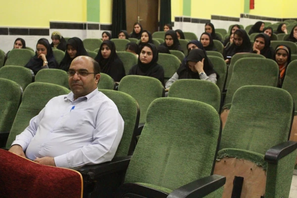 با حضور رئیس ستاد اقامه نماز استان بوشهر برگزار شد:
طرح معراج ویژه دانشجومعلمان دختر پردیس بنت الهدی صدر  11